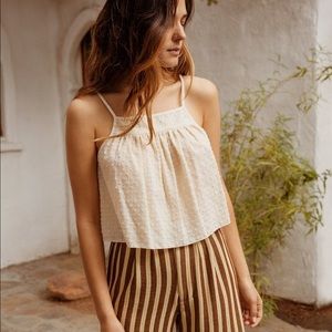 The Iris Top in Embossed Ivory L